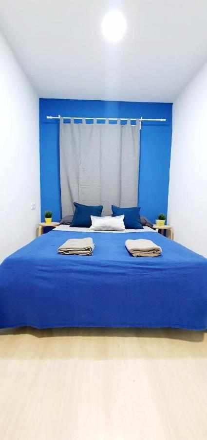 Hostal Urban Basic L'Hospitalet de Llobregat Ngoại thất bức ảnh